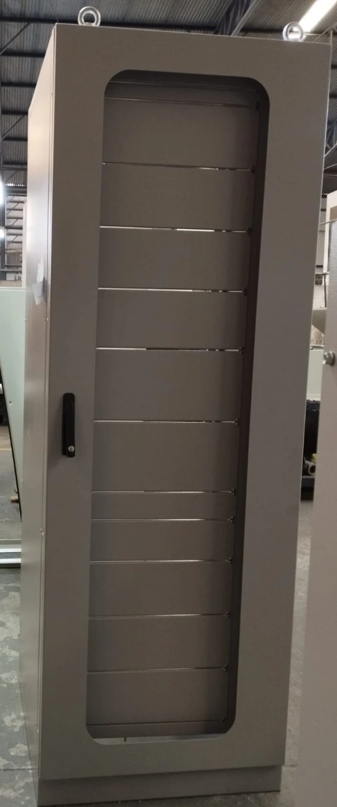 Painel Autoportante com Rack