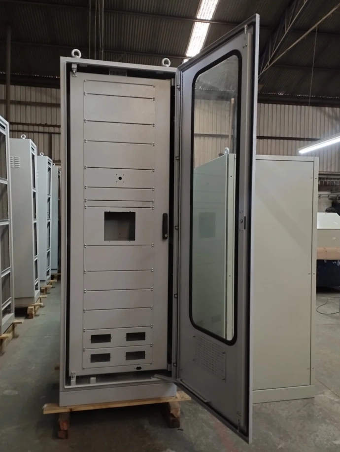 Painel Autoportante com Rack