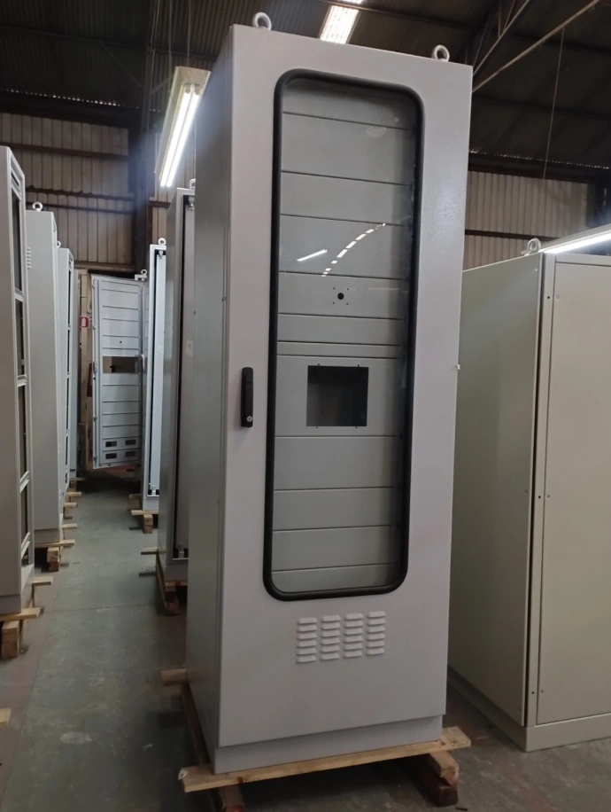 Painel Autoportante com Rack