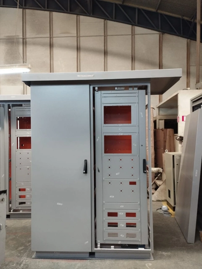 Painel Autoportante com Rack