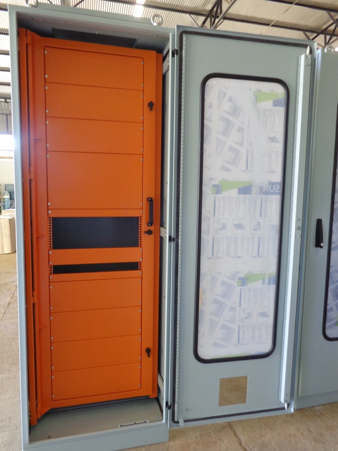 Painel Autoportante com Rack