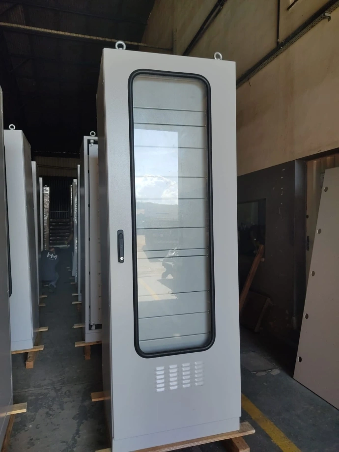 Painel Autoportante com Rack
